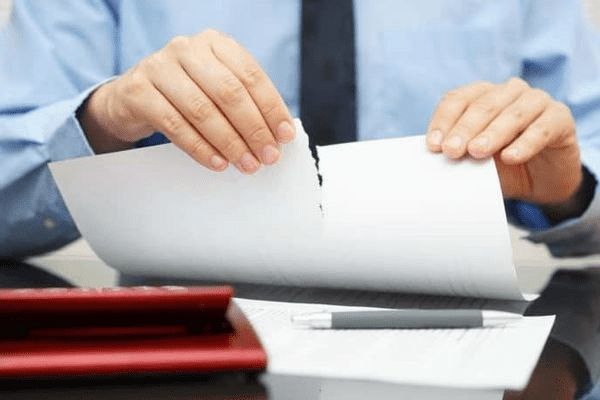Розірвання договору купівлі-продажу через приховані недоліки товару