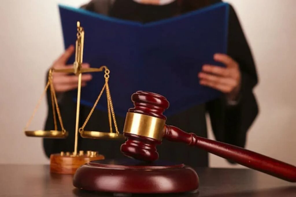 Судове повернення «викреслених» ПФУ періодів трудового чи пільгового стажу