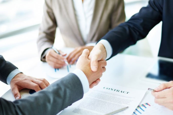 Скільки коштують послуги адвоката в Україні